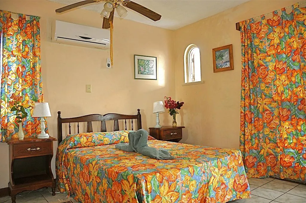 Carib Beach Apartments Negril Hotel